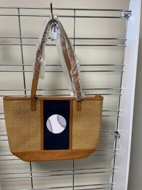 Thirty-One Little Dreamer purse with embroidered baseball